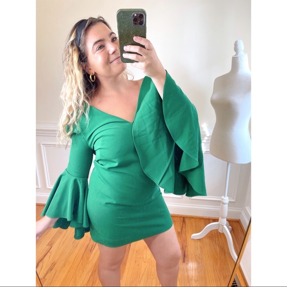 Milly of New York Dresses & Skirts - NWOT MILLY Emerald Green Bell Sleeve Shift Dress Size 8